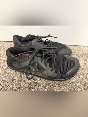 Vivobarefoot Primus Lite III barefoot shoes in black womens size 36 EUC
